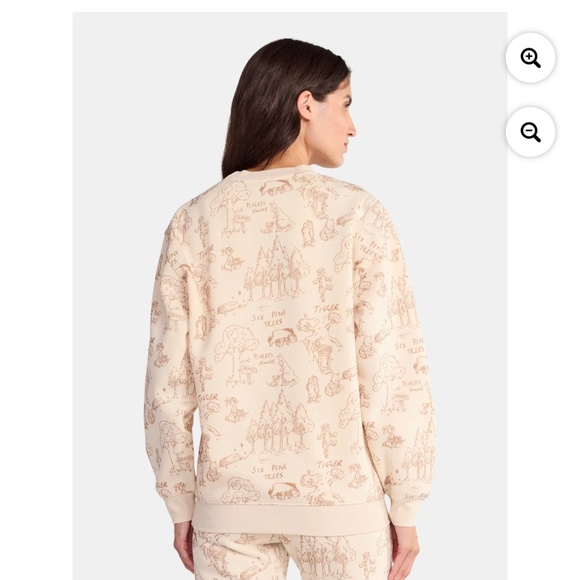 Winnie The Pooh Woman’s Graphic Fleece Sweatshirt Size XL - Picture 5 of 8